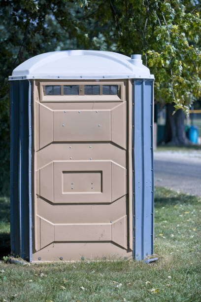 Best Porta potty rental near me  in Lewiston, UT